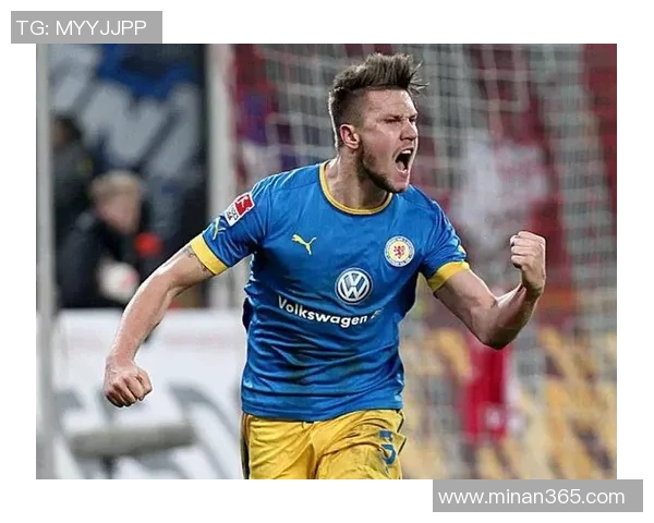 南京网球队灵活性引发热议球员表现与战术调整成焦点讨论